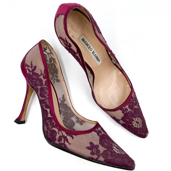 Manolo Blahnik Lace‎ Pumps Burgundy Red Floral Pointed Toe Sheer Sz 37 / 7 - Picture 1 of 10